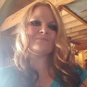 Meet your Posher, Cassaundra